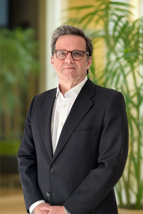 Stevens Moore Bio
